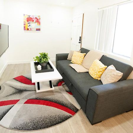 Cozy Small 2 Bedroom In Koreatown/Hollywood لوس أنجلوس المظهر الخارجي الصورة
