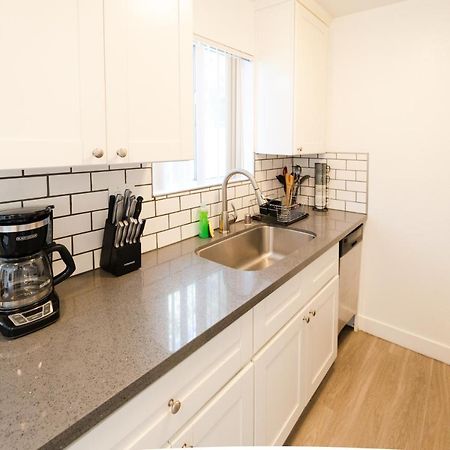 Cozy Small 2 Bedroom In Koreatown/Hollywood لوس أنجلوس المظهر الخارجي الصورة