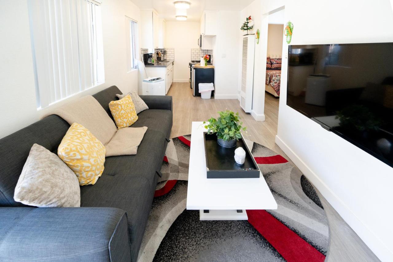 Cozy Small 2 Bedroom In Koreatown/Hollywood لوس أنجلوس المظهر الخارجي الصورة