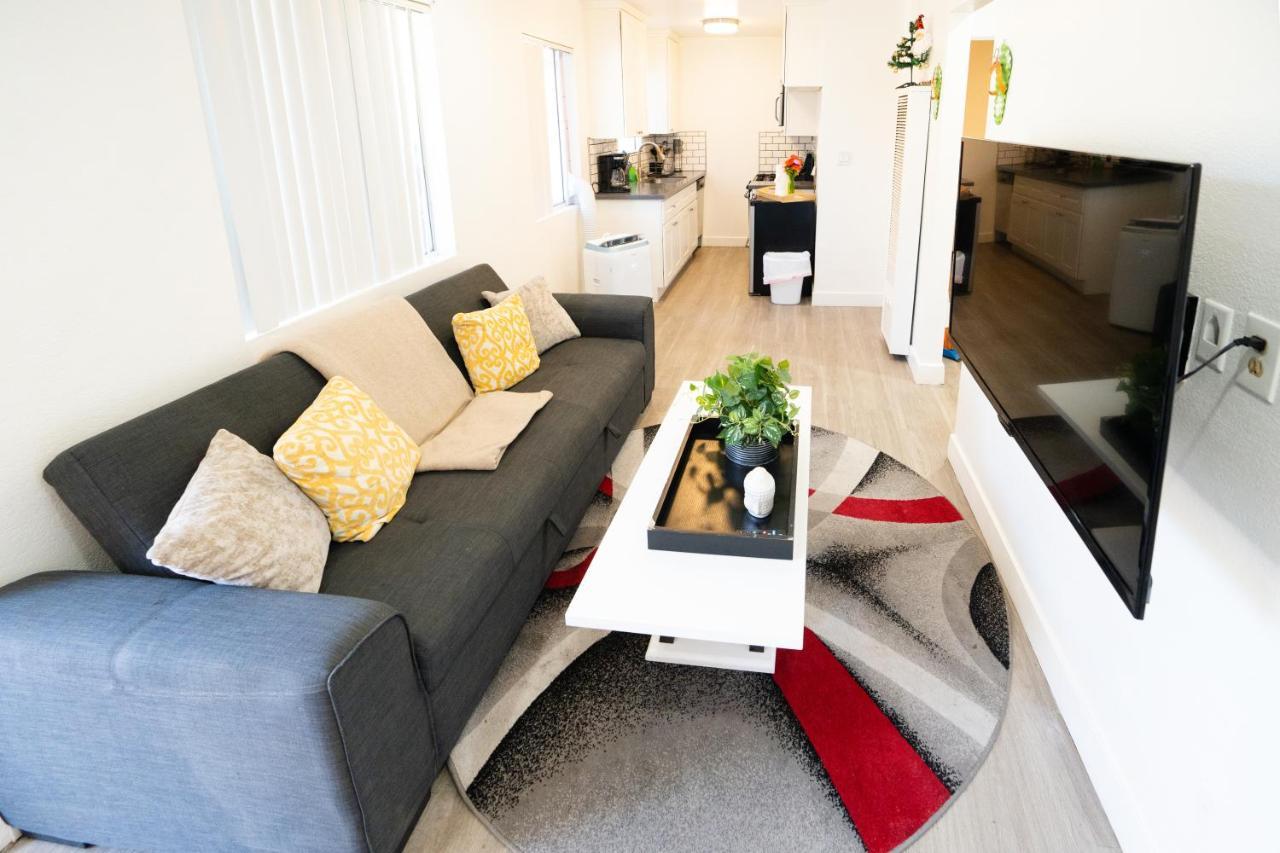 Cozy Small 2 Bedroom In Koreatown/Hollywood لوس أنجلوس المظهر الخارجي الصورة